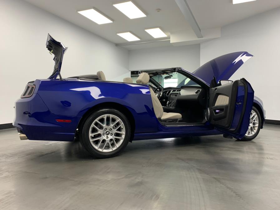 Used Ford Mustang 2dr Conv V6 Premium 2013 | M Auto Group. Elizabeth, New Jersey Used Ford Mustang 2dr Conv V6 Premium 2013 | M Auto Group. Elizabeth, New Jersey