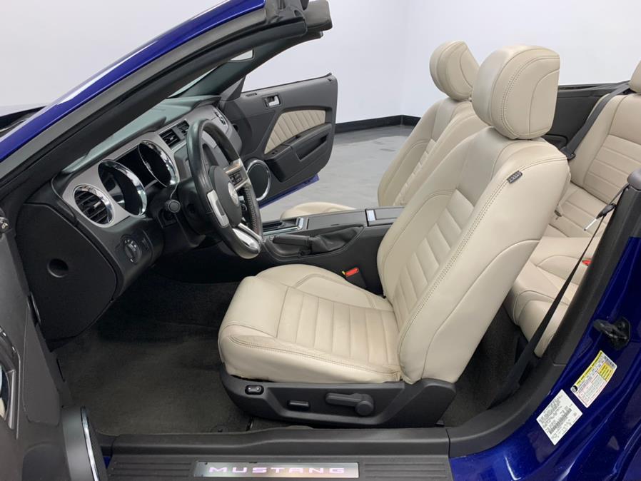 Used Ford Mustang 2dr Conv V6 Premium 2013 | M Auto Group. Elizabeth, New Jersey Used Ford Mustang 2dr Conv V6 Premium 2013 | M Auto Group. Elizabeth, New Jersey