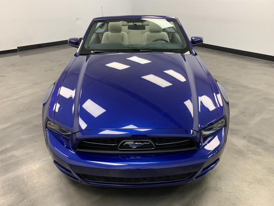 Used Ford Mustang 2dr Conv V6 Premium 2013 | M Auto Group. Elizabeth, New Jersey Used Ford Mustang 2dr Conv V6 Premium 2013 | M Auto Group. Elizabeth, New Jersey