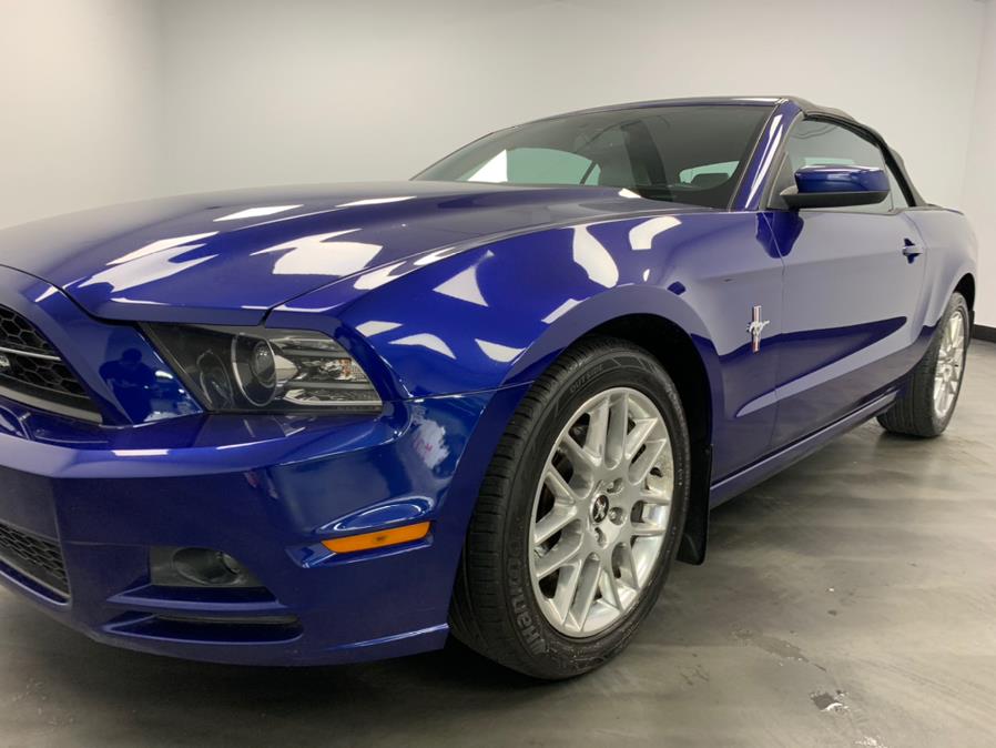 Used Ford Mustang 2dr Conv V6 Premium 2013 | M Auto Group. Elizabeth, New Jersey Used Ford Mustang 2dr Conv V6 Premium 2013 | M Auto Group. Elizabeth, New Jersey