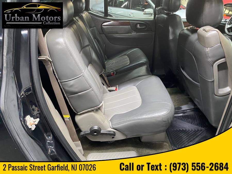 Used GMC Envoy Xl SLT 2004 | Urban Motors Collection. Garfield, New Jersey Used GMC Envoy Xl SLT 2004 | Urban Motors Collection. Garfield, New Jersey