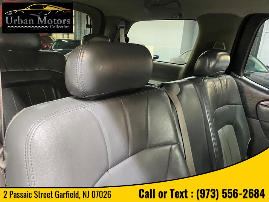 Used GMC Envoy Xl SLT 2004 | Urban Motors Collection. Garfield, New Jersey Used GMC Envoy Xl SLT 2004 | Urban Motors Collection. Garfield, New Jersey