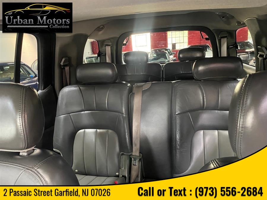 Used GMC Envoy Xl SLT 2004 | Urban Motors Collection. Garfield, New Jersey Used GMC Envoy Xl SLT 2004 | Urban Motors Collection. Garfield, New Jersey