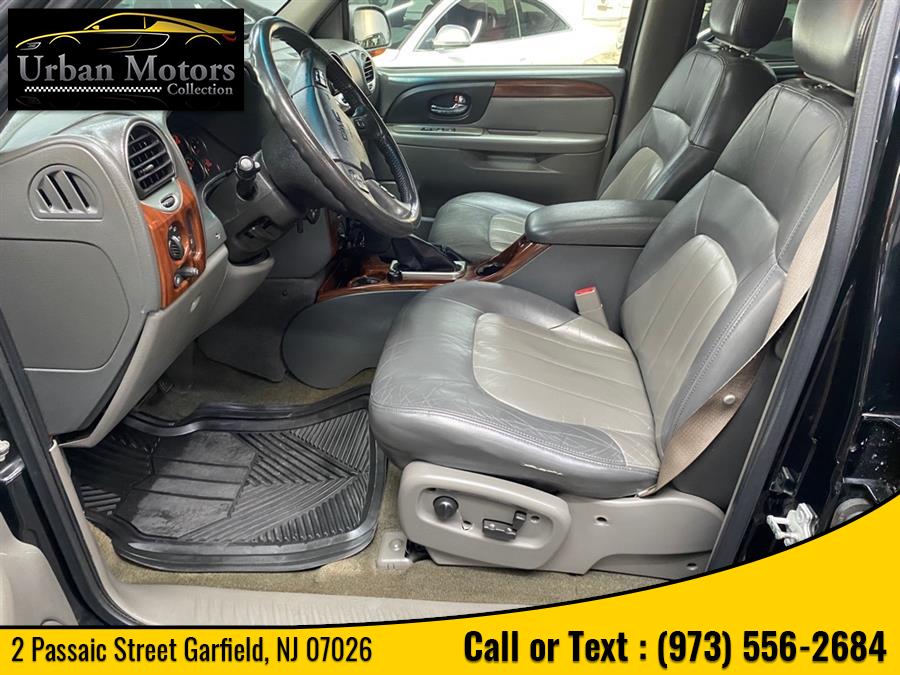 Used GMC Envoy Xl SLT 2004 | Urban Motors Collection. Garfield, New Jersey Used GMC Envoy Xl SLT 2004 | Urban Motors Collection. Garfield, New Jersey
