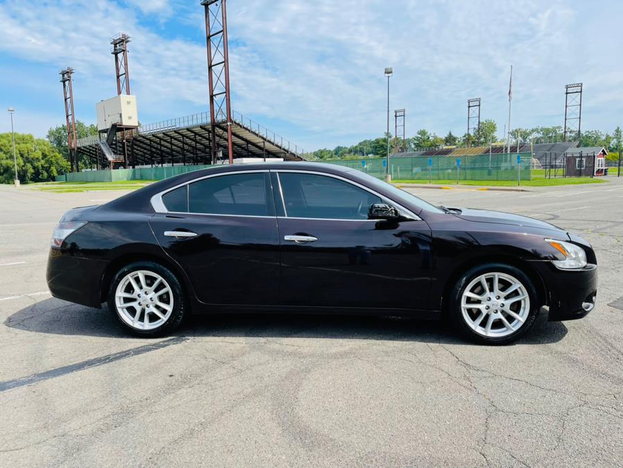 Used Nissan Maxima 4dr Sdn 3.5 S 2013 | Supreme Automotive. New Britain, Connecticut Used Nissan Maxima 4dr Sdn 3.5 S 2013 | Supreme Automotive. New Britain, Connecticut