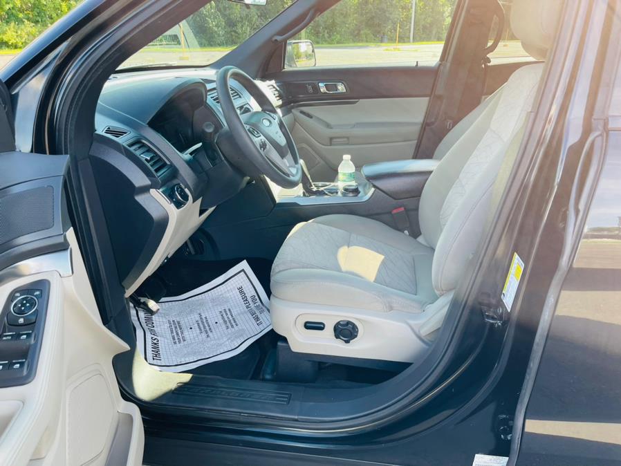Used Ford Explorer 4WD 4dr Base 2013 | Supreme Automotive. New Britain, Connecticut Used Ford Explorer 4WD 4dr Base 2013 | Supreme Automotive. New Britain, Connecticut
