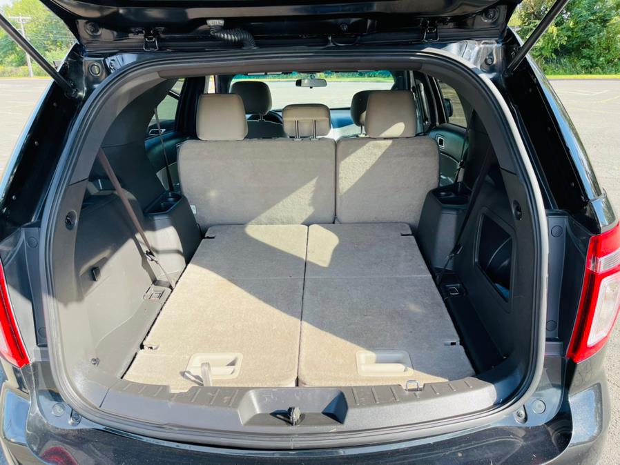 Used Ford Explorer 4WD 4dr Base 2013 | Supreme Automotive. New Britain, Connecticut Used Ford Explorer 4WD 4dr Base 2013 | Supreme Automotive. New Britain, Connecticut