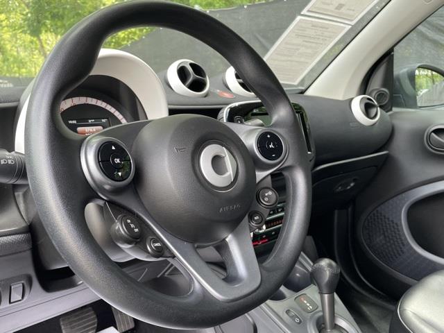 Used Smart Fortwo Pure 2016 | Blasius Federal Road. Brookfield, Connecticut Used Smart Fortwo Pure 2016 | Blasius Federal Road. Brookfield, Connecticut