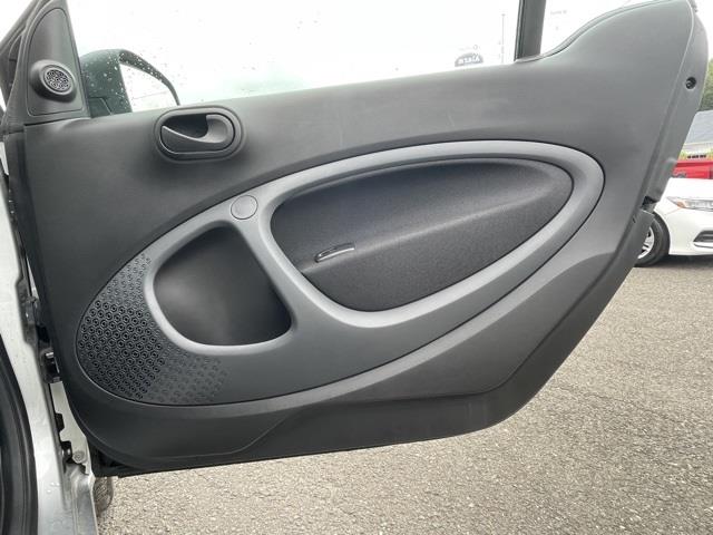 Used Smart Fortwo Pure 2016 | Blasius Federal Road. Brookfield, Connecticut Used Smart Fortwo Pure 2016 | Blasius Federal Road. Brookfield, Connecticut
