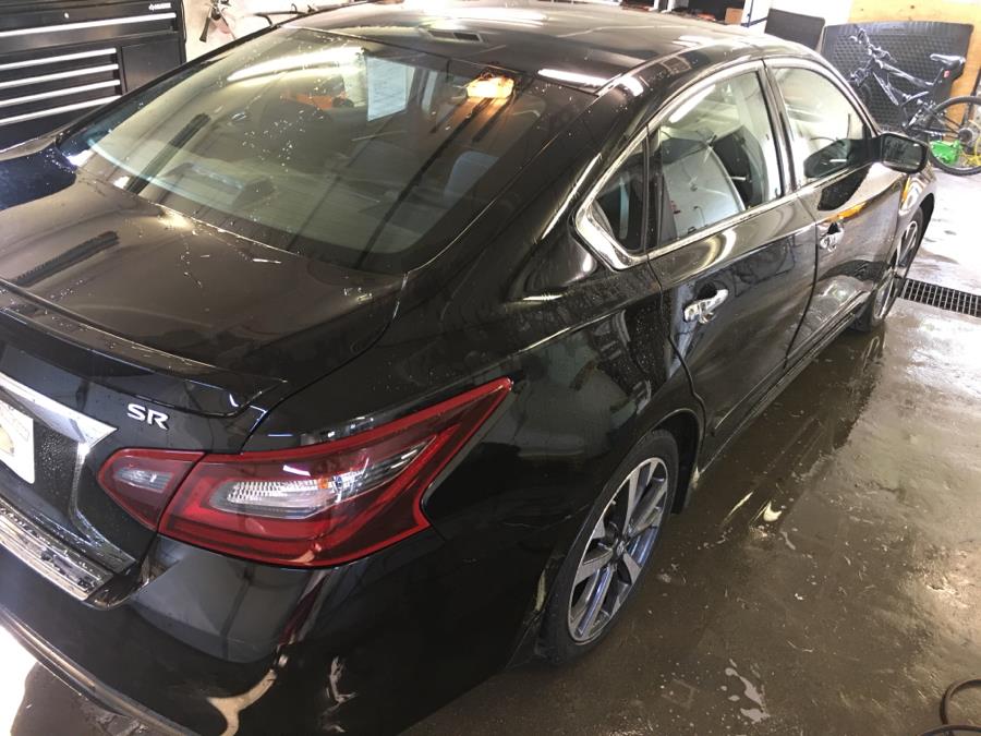 Used Nissan Altima 2.5 SR Sedan 2017 | Maine Central Motors. Pittsfield, Maine Used Nissan Altima 2.5 SR Sedan 2017 | Maine Central Motors. Pittsfield, Maine
