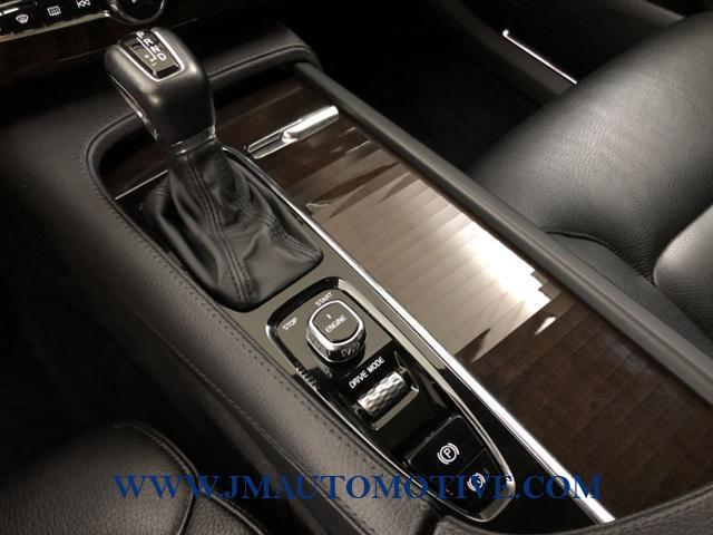 2017 Volvo Xc90 T6 AWD 7-Passenger Momentum, available for sale in Naugatuck, Connecticut | J&M Automotive Sls&Svc LLC. Naugatuck, Connecticut 2017 Volvo Xc90 T6 AWD 7-Passenger Momentum, available for sale in Naugatuck, Connecticut | J&M Automotive Sls&Svc LLC. Naugatuck, Connecticut