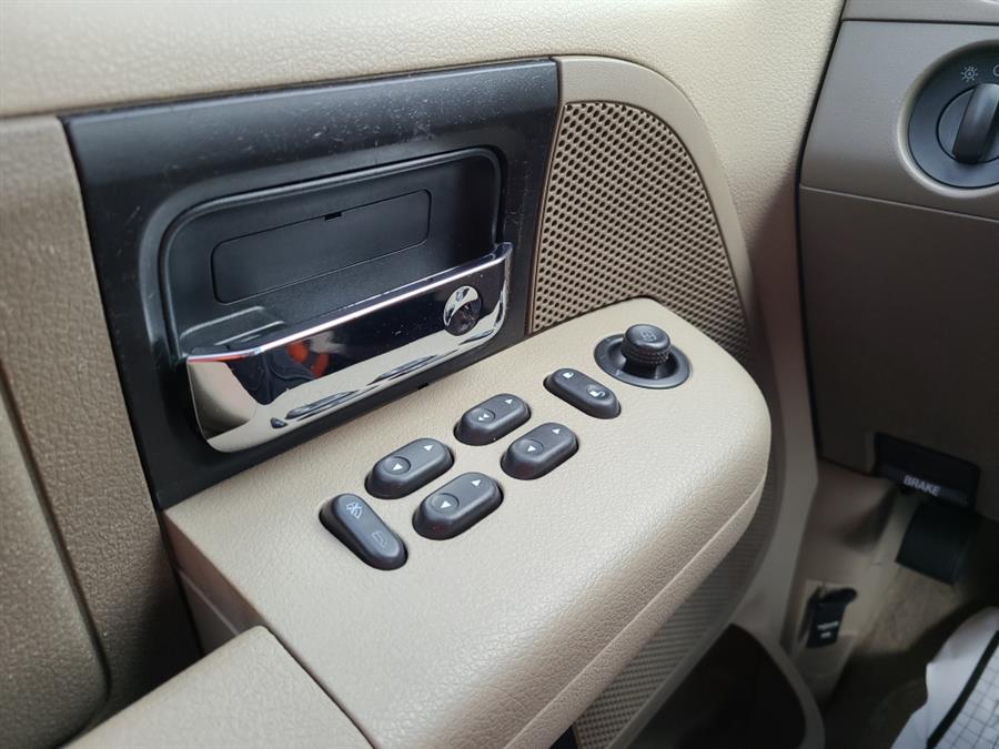 2005 Ford F-150 Supercab XLT, available for sale in Waterbury, Connecticut | National Auto Brokers, Inc.. Waterbury, Connecticut 2005 Ford F-150 Supercab XLT, available for sale in Waterbury, Connecticut | National Auto Brokers, Inc.. Waterbury, Connecticut