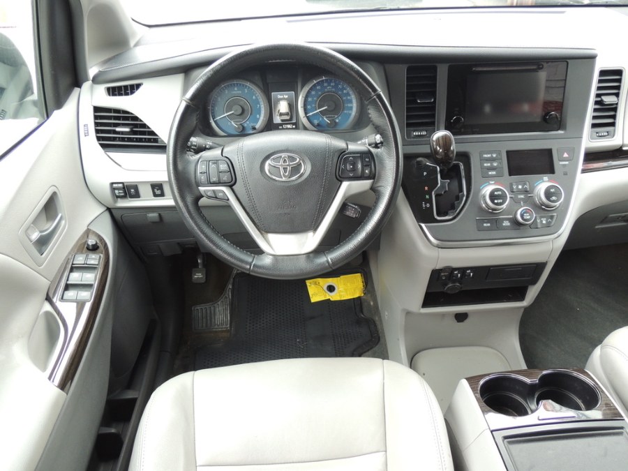 Used Toyota Sienna XLE AWD 7-Passenger (Natl) 2017 | Carsbuck Inc.. Brooklyn, New York Used Toyota Sienna XLE AWD 7-Passenger (Natl) 2017 | Carsbuck Inc.. Brooklyn, New York