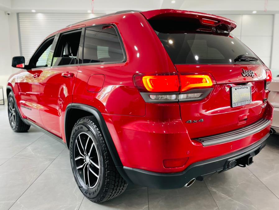 Used Jeep Grand Cherokee Trailhawk 4x4 *Ltd Avail* 2018 | Luxury Motor Club. Franklin Square, New York Used Jeep Grand Cherokee Trailhawk 4x4 *Ltd Avail* 2018 | Luxury Motor Club. Franklin Square, New York