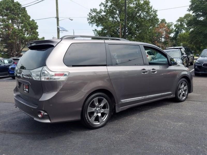 Used Toyota Sienna SE FWD 8-Passenger (Natl) 2018 | Car Revolution. Maple Shade, New Jersey Used Toyota Sienna SE FWD 8-Passenger (Natl) 2018 | Car Revolution. Maple Shade, New Jersey