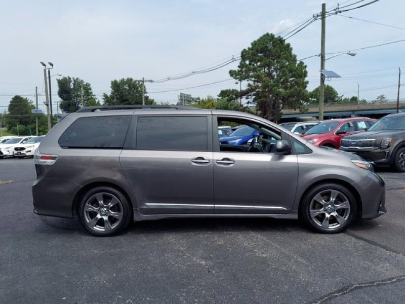 Used Toyota Sienna SE FWD 8-Passenger (Natl) 2018 | Car Revolution. Maple Shade, New Jersey Used Toyota Sienna SE FWD 8-Passenger (Natl) 2018 | Car Revolution. Maple Shade, New Jersey