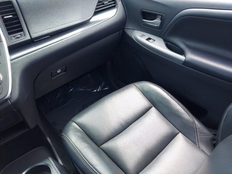 Used Toyota Sienna SE FWD 8-Passenger (Natl) 2018 | Car Revolution. Maple Shade, New Jersey Used Toyota Sienna SE FWD 8-Passenger (Natl) 2018 | Car Revolution. Maple Shade, New Jersey