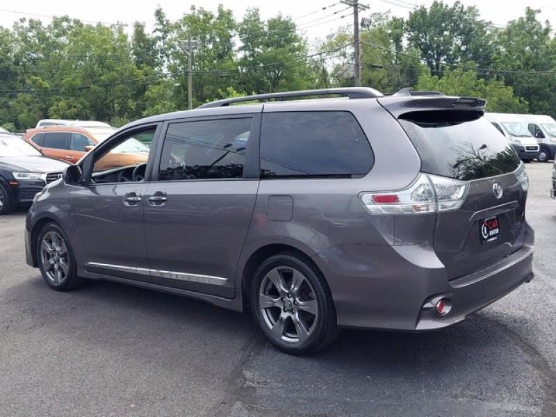 Used Toyota Sienna SE FWD 8-Passenger (Natl) 2018 | Car Revolution. Maple Shade, New Jersey Used Toyota Sienna SE FWD 8-Passenger (Natl) 2018 | Car Revolution. Maple Shade, New Jersey