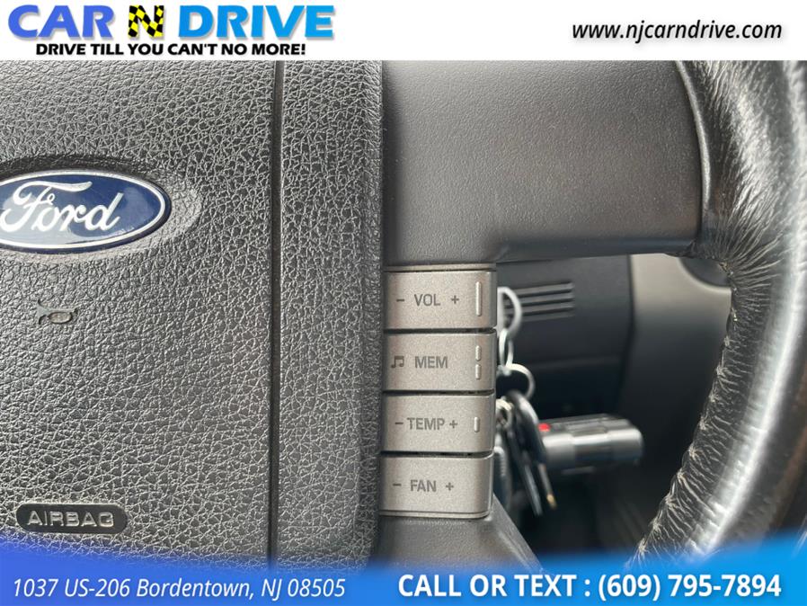 Used Ford F-150 Lariat SuperCrew 4WD 2004 | Car N Drive. Bordentown, New Jersey Used Ford F-150 Lariat SuperCrew 4WD 2004 | Car N Drive. Bordentown, New Jersey