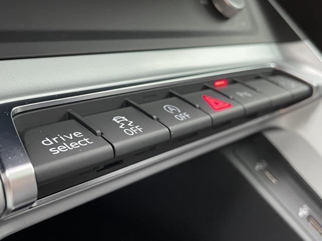 Used Audi Q3 Premium 2020 | Blasius Federal Road. Brookfield, Connecticut Used Audi Q3 Premium 2020 | Blasius Federal Road. Brookfield, Connecticut