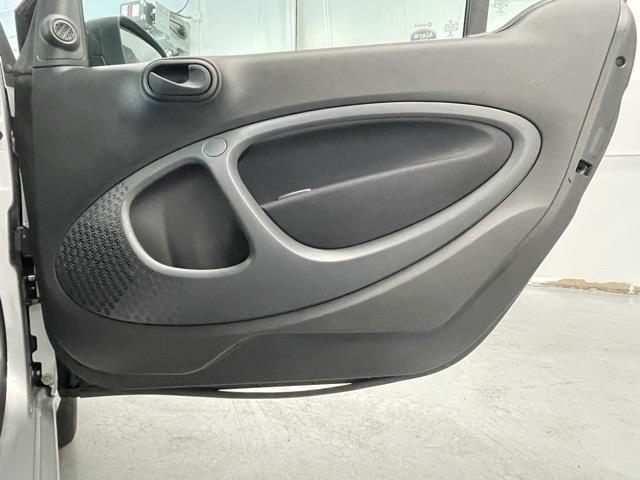 Used Smart Fortwo Pure 2016 | Blasius Federal Road. Brookfield, Connecticut Used Smart Fortwo Pure 2016 | Blasius Federal Road. Brookfield, Connecticut