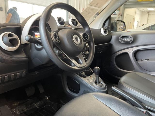 Used Smart Fortwo Pure 2016 | Blasius Federal Road. Brookfield, Connecticut Used Smart Fortwo Pure 2016 | Blasius Federal Road. Brookfield, Connecticut