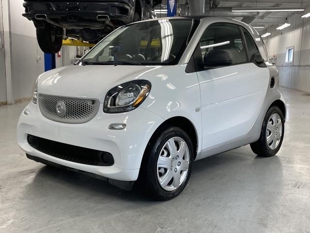 Used Smart Fortwo Pure 2016 | Blasius Federal Road. Brookfield, Connecticut Used Smart Fortwo Pure 2016 | Blasius Federal Road. Brookfield, Connecticut