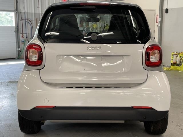Used Smart Fortwo Pure 2016 | Blasius Federal Road. Brookfield, Connecticut Used Smart Fortwo Pure 2016 | Blasius Federal Road. Brookfield, Connecticut