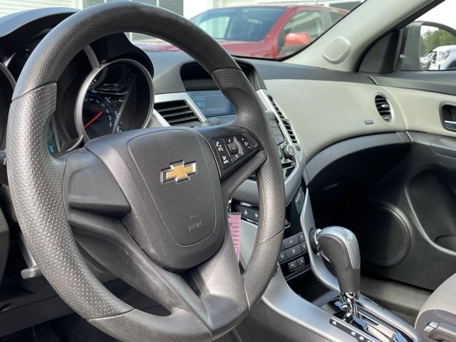 Used Chevrolet Cruze LS 2014 | Blasius Federal Road. Brookfield, Connecticut Used Chevrolet Cruze LS 2014 | Blasius Federal Road. Brookfield, Connecticut