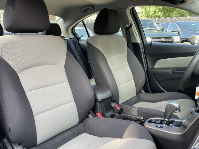 Used Chevrolet Cruze LS 2014 | Blasius Federal Road. Brookfield, Connecticut Used Chevrolet Cruze LS 2014 | Blasius Federal Road. Brookfield, Connecticut