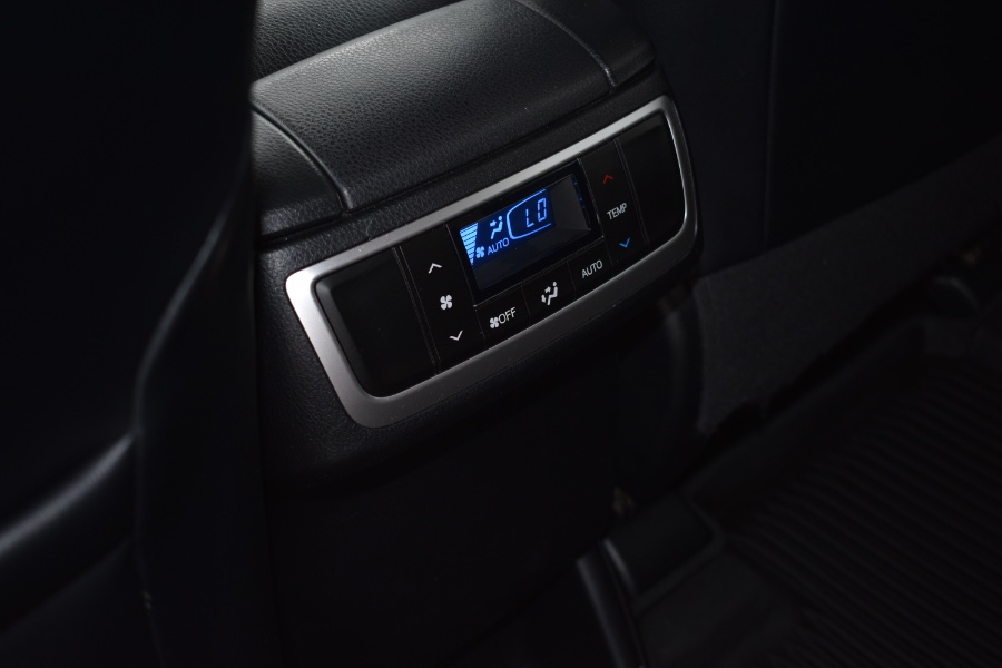 Used Toyota Highlander XLE V6 AWD (Natl) 2018 | Hillside Auto Mall Inc.. Jamaica, New York Used Toyota Highlander XLE V6 AWD (Natl) 2018 | Hillside Auto Mall Inc.. Jamaica, New York