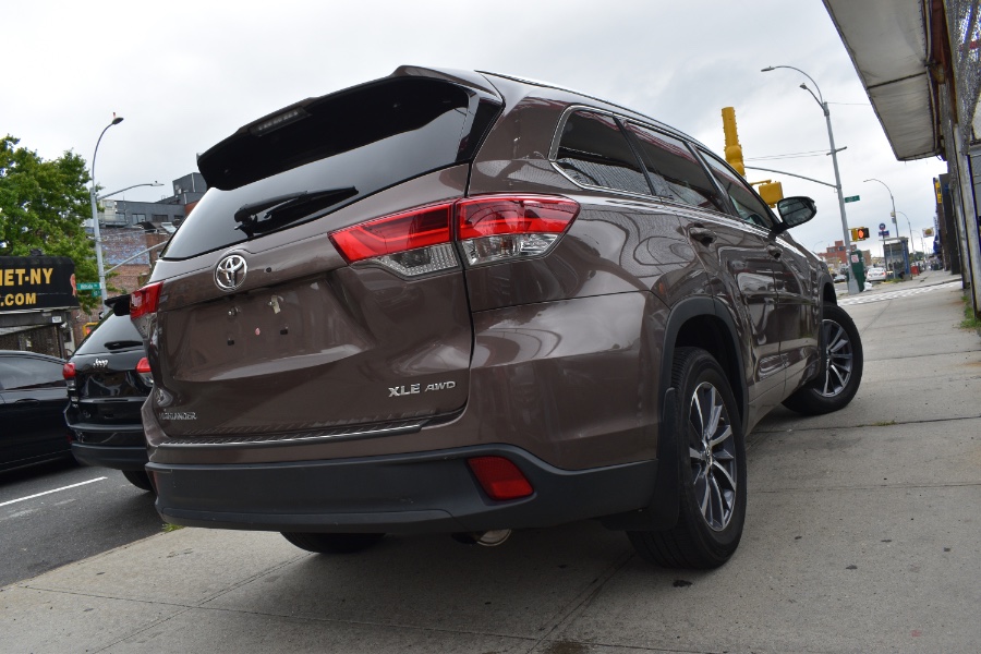 Used Toyota Highlander XLE V6 AWD (Natl) 2018 | Hillside Auto Mall Inc.. Jamaica, New York Used Toyota Highlander XLE V6 AWD (Natl) 2018 | Hillside Auto Mall Inc.. Jamaica, New York