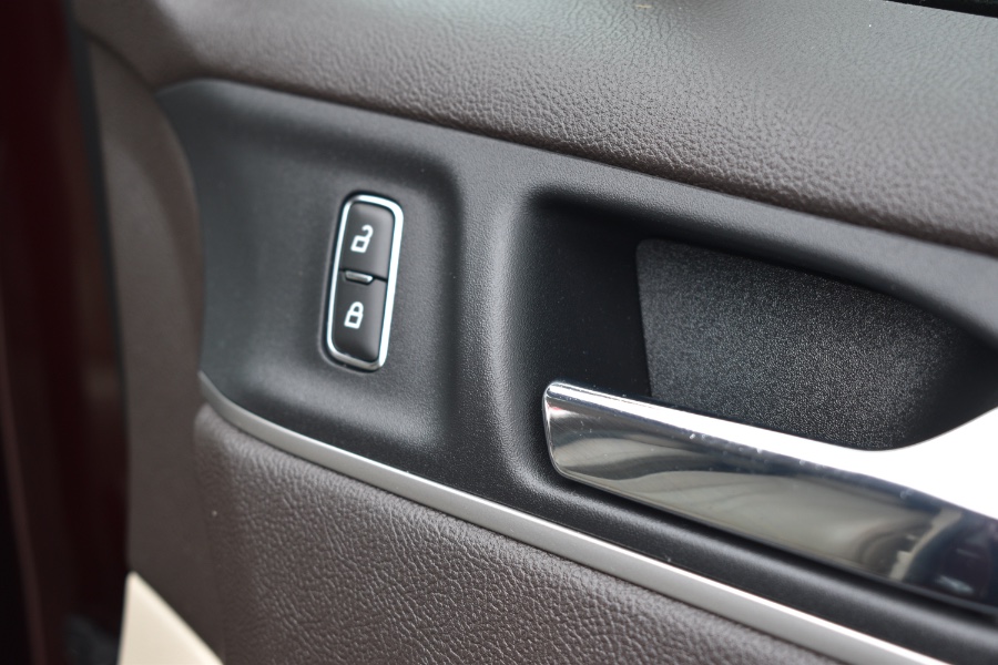 Used Lincoln MKC Select AWD 2019 | Hillside Auto Mall Inc.. Jamaica, New York Used Lincoln MKC Select AWD 2019 | Hillside Auto Mall Inc.. Jamaica, New York