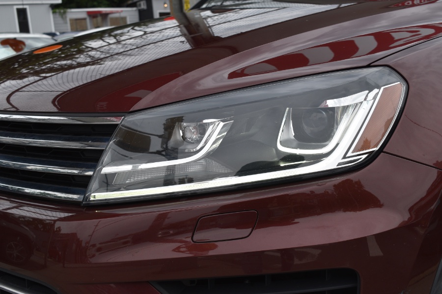 2017 Volkswagen Touareg V6 Wolfsburg Edition, available for sale in Jamaica, New York | Hillside Auto Mall Inc.. Jamaica, New York 2017 Volkswagen Touareg V6 Wolfsburg Edition, available for sale in Jamaica, New York | Hillside Auto Mall Inc.. Jamaica, New York