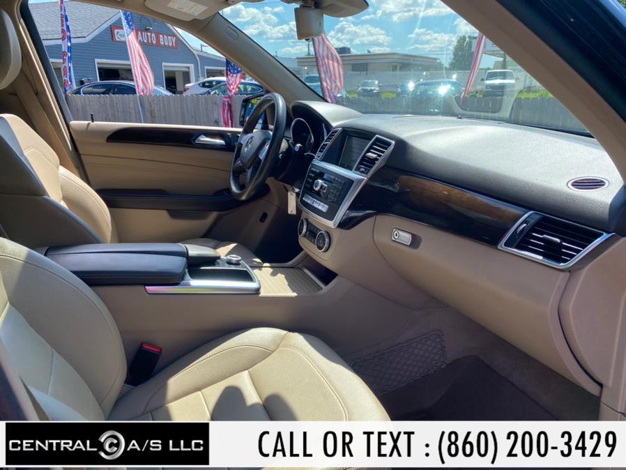 Used Mercedes-Benz M-Class 4MATIC 4dr ML 350 2015 | Central A/S LLC. East Windsor, Connecticut Used Mercedes-Benz M-Class 4MATIC 4dr ML 350 2015 | Central A/S LLC. East Windsor, Connecticut