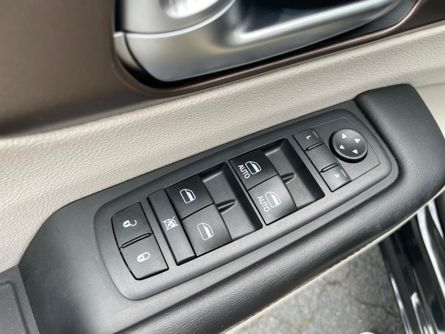 Used Chrysler Pacifica Touring L FWD 2018 | Mint Auto Sales. Islip, New York Used Chrysler Pacifica Touring L FWD 2018 | Mint Auto Sales. Islip, New York