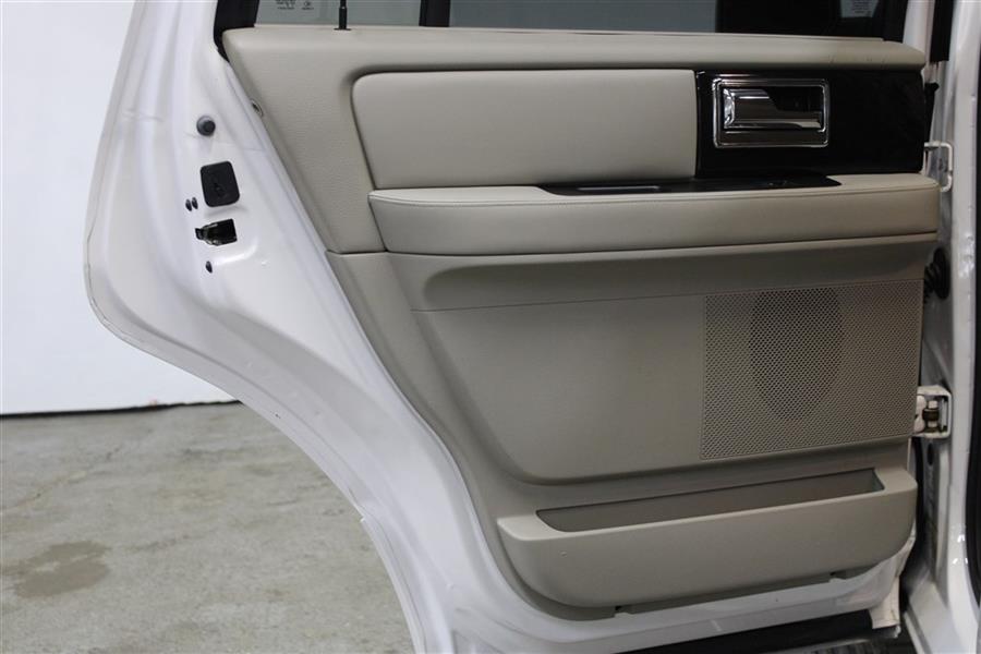 2017 Lincoln Navigator SELECT, available for sale in Paterson, New Jersey | Fast Track Motors. Paterson, New Jersey 2017 Lincoln Navigator SELECT, available for sale in Paterson, New Jersey | Fast Track Motors. Paterson, New Jersey