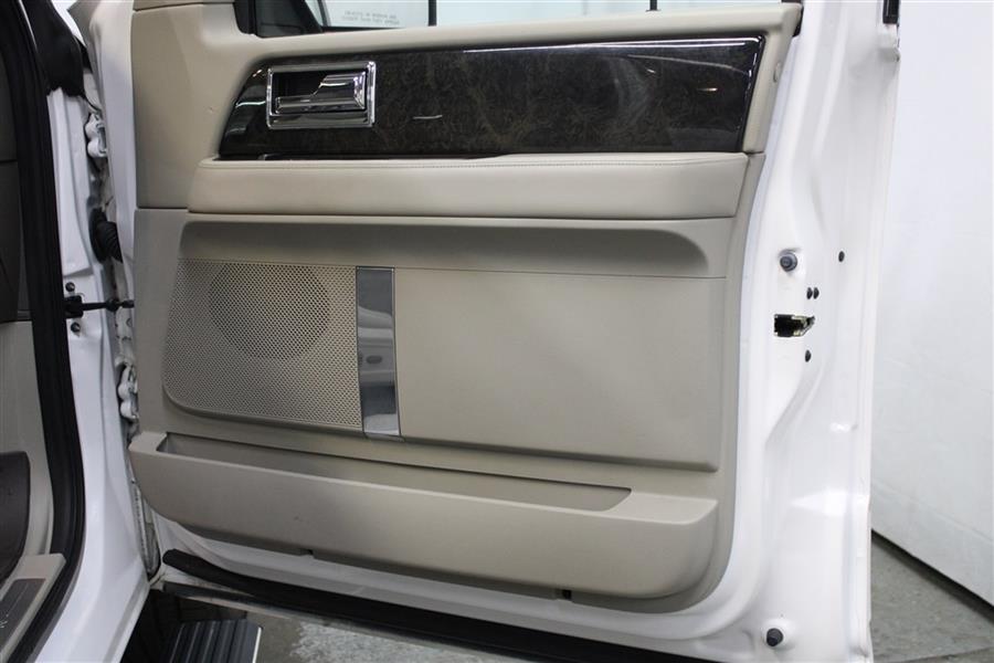 2017 Lincoln Navigator SELECT, available for sale in Paterson, New Jersey | Fast Track Motors. Paterson, New Jersey 2017 Lincoln Navigator SELECT, available for sale in Paterson, New Jersey | Fast Track Motors. Paterson, New Jersey