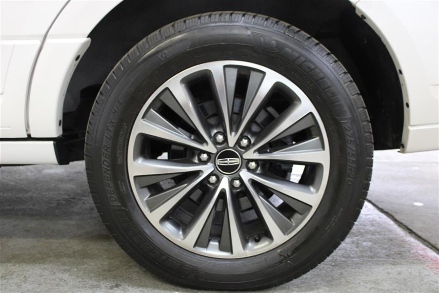 2017 Lincoln Navigator SELECT, available for sale in Paterson, New Jersey | Fast Track Motors. Paterson, New Jersey 2017 Lincoln Navigator SELECT, available for sale in Paterson, New Jersey | Fast Track Motors. Paterson, New Jersey
