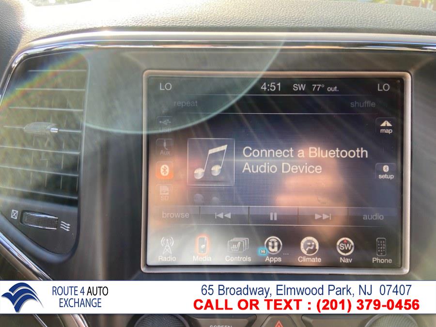 Used Jeep Grand Cherokee 4WD 4dr Limited 2015 | Route 4 Auto Exchange. Elmwood Park, New Jersey Used Jeep Grand Cherokee 4WD 4dr Limited 2015 | Route 4 Auto Exchange. Elmwood Park, New Jersey
