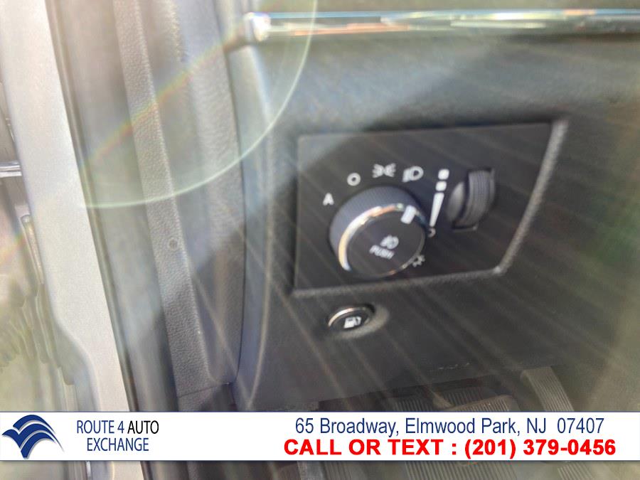 Used Jeep Grand Cherokee 4WD 4dr Limited 2015 | Route 4 Auto Exchange. Elmwood Park, New Jersey Used Jeep Grand Cherokee 4WD 4dr Limited 2015 | Route 4 Auto Exchange. Elmwood Park, New Jersey