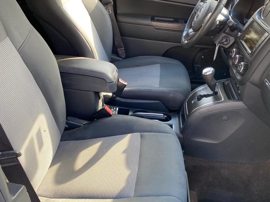 Used Jeep Compass 4WD 4dr Latitude 2013 | Lava Motors 2 Inc. Canton, Connecticut Used Jeep Compass 4WD 4dr Latitude 2013 | Lava Motors 2 Inc. Canton, Connecticut