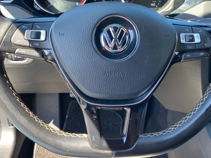 Used Volkswagen Jetta Sedan 4dr Auto 1.8T SE PZEV 2015 | Lava Motors 2 Inc. Canton, Connecticut Used Volkswagen Jetta Sedan 4dr Auto 1.8T SE PZEV 2015 | Lava Motors 2 Inc. Canton, Connecticut