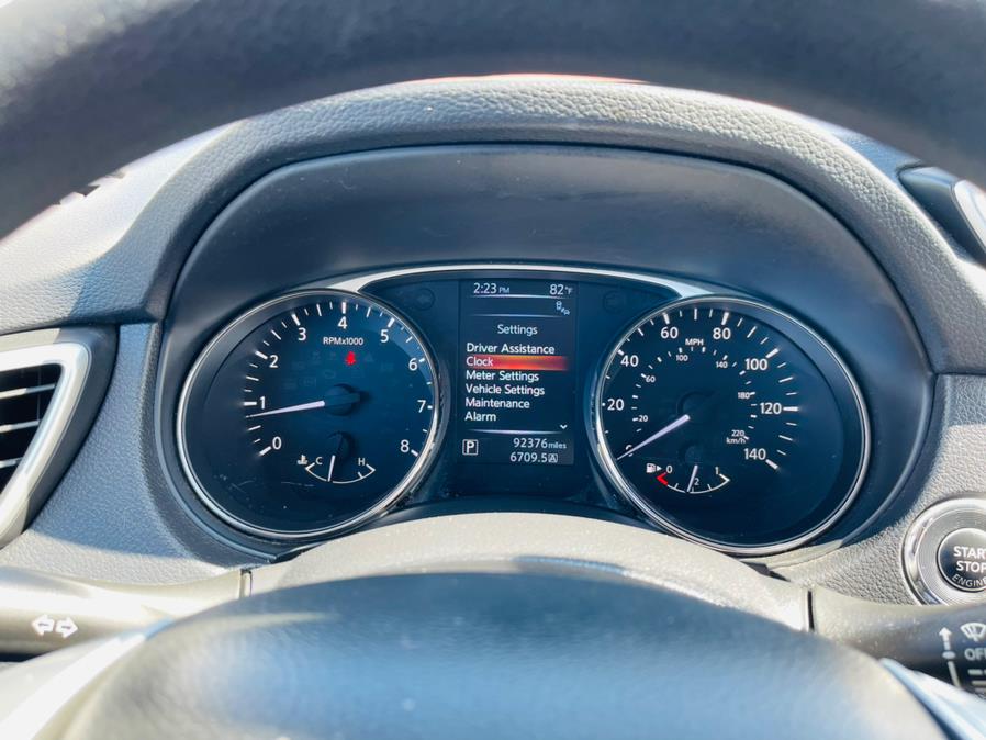 2016 Nissan Rogue AWD 4dr SV, available for sale in New Britain, Connecticut | Supreme Automotive. New Britain, Connecticut 2016 Nissan Rogue AWD 4dr SV, available for sale in New Britain, Connecticut | Supreme Automotive. New Britain, Connecticut