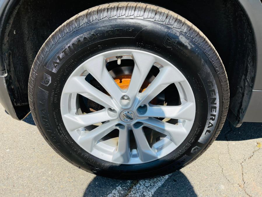 2016 Nissan Rogue AWD 4dr SV, available for sale in New Britain, Connecticut | Supreme Automotive. New Britain, Connecticut 2016 Nissan Rogue AWD 4dr SV, available for sale in New Britain, Connecticut | Supreme Automotive. New Britain, Connecticut