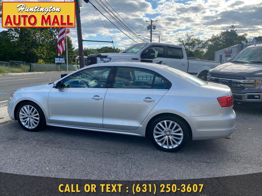 Used Volkswagen Jetta Sedan 4dr Auto SEL w/Sport Pkg PZEV 2011 | Huntington Auto Mall. Huntington Station, New York Used Volkswagen Jetta Sedan 4dr Auto SEL w/Sport Pkg PZEV 2011 | Huntington Auto Mall. Huntington Station, New York