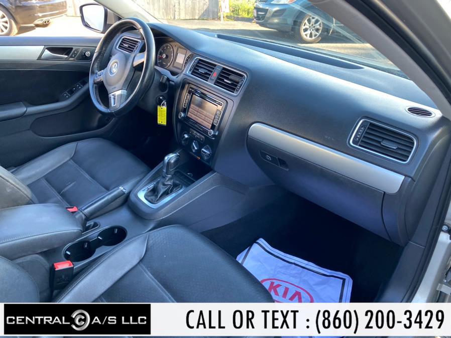 Used Volkswagen Jetta Sedan 4dr Auto SE w/Convenience PZEV *Ltd Avail* 2013 | Central A/S LLC. East Windsor, Connecticut Used Volkswagen Jetta Sedan 4dr Auto SE w/Convenience PZEV *Ltd Avail* 2013 | Central A/S LLC. East Windsor, Connecticut