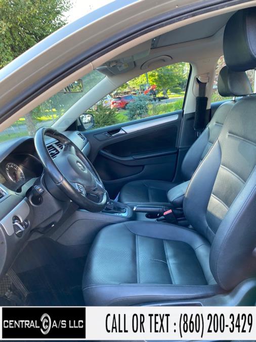 Used Volkswagen Jetta Sedan 4dr Auto SE w/Convenience PZEV *Ltd Avail* 2013 | Central A/S LLC. East Windsor, Connecticut Used Volkswagen Jetta Sedan 4dr Auto SE w/Convenience PZEV *Ltd Avail* 2013 | Central A/S LLC. East Windsor, Connecticut