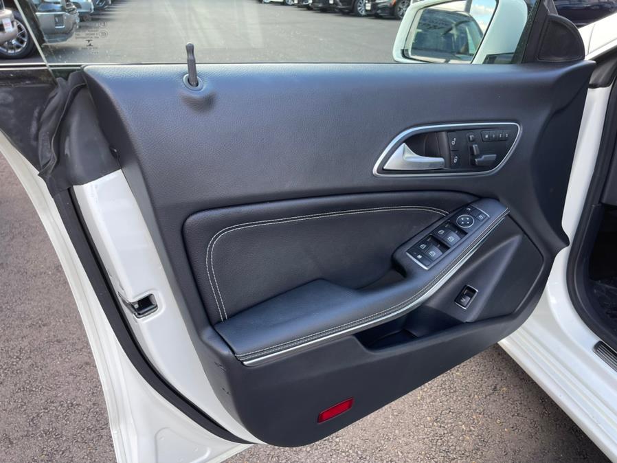 Used Mercedes-Benz CLA-Class 4dr Sdn CLA 250 4MATIC 2015 | Auto Match LLC. Waterbury, Connecticut Used Mercedes-Benz CLA-Class 4dr Sdn CLA 250 4MATIC 2015 | Auto Match LLC. Waterbury, Connecticut