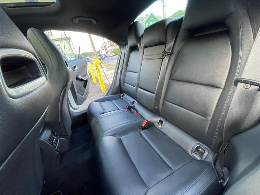 Used Mercedes-Benz CLA-Class 4dr Sdn CLA 250 4MATIC 2015 | Auto Match LLC. Waterbury, Connecticut Used Mercedes-Benz CLA-Class 4dr Sdn CLA 250 4MATIC 2015 | Auto Match LLC. Waterbury, Connecticut